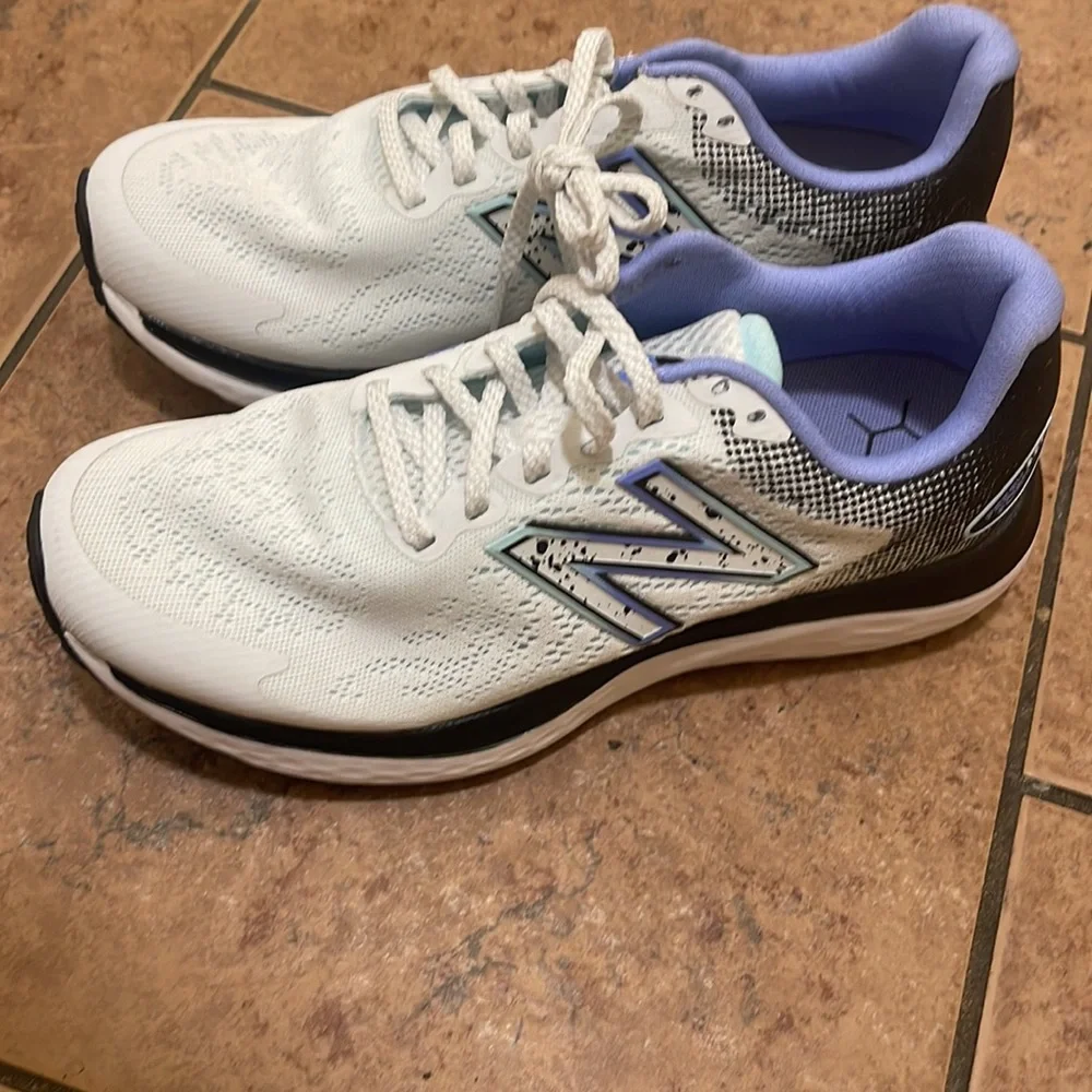 New Balance size 7 in white with black, lavender and light blue. - Picture 2 of 4